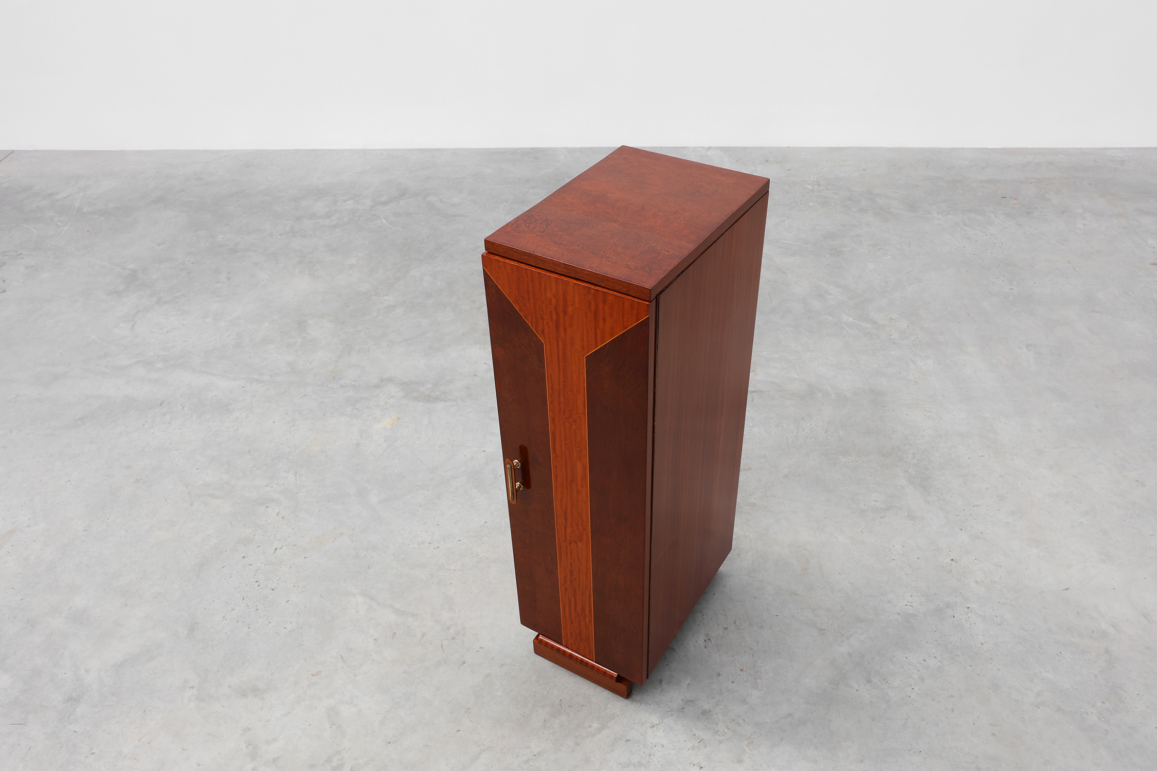 Unique Art Deco cabinet with veneer wood inlay, France 1920sthumbnail